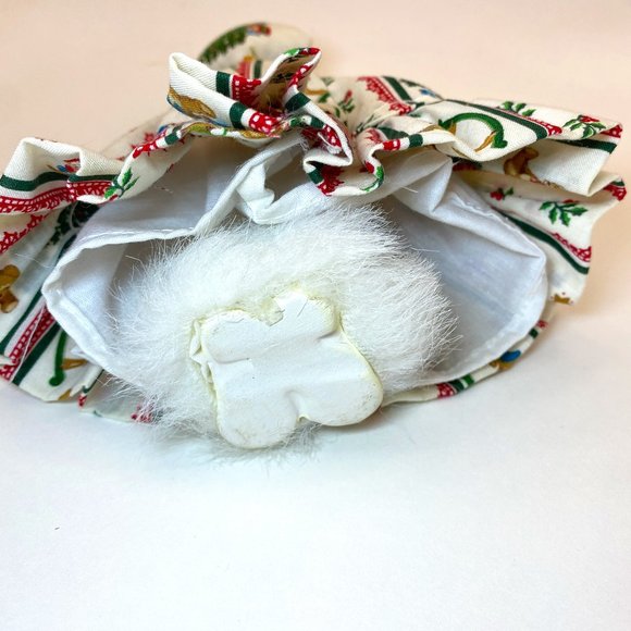 Christmas Decor Grandma Bear Nightgown Bonnet Candle Figurine - Picture 5 of 6